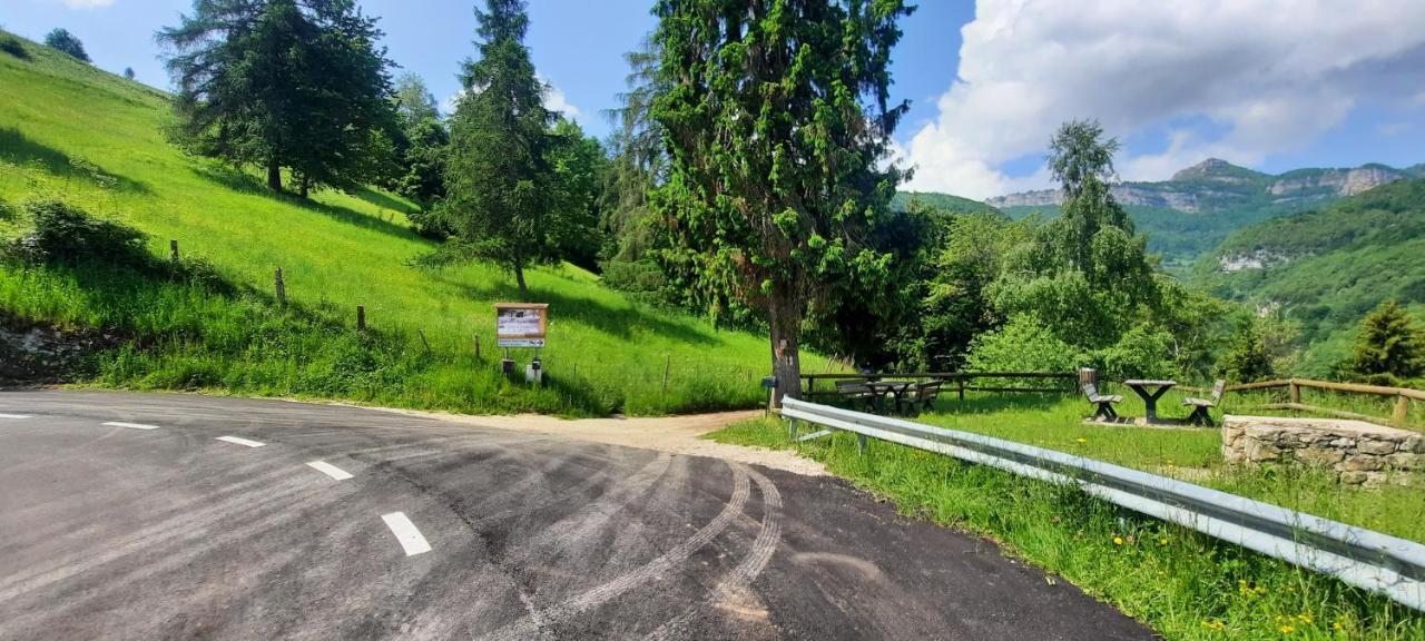 Готель Garni Fobbie Брентоніко Екстер'єр фото